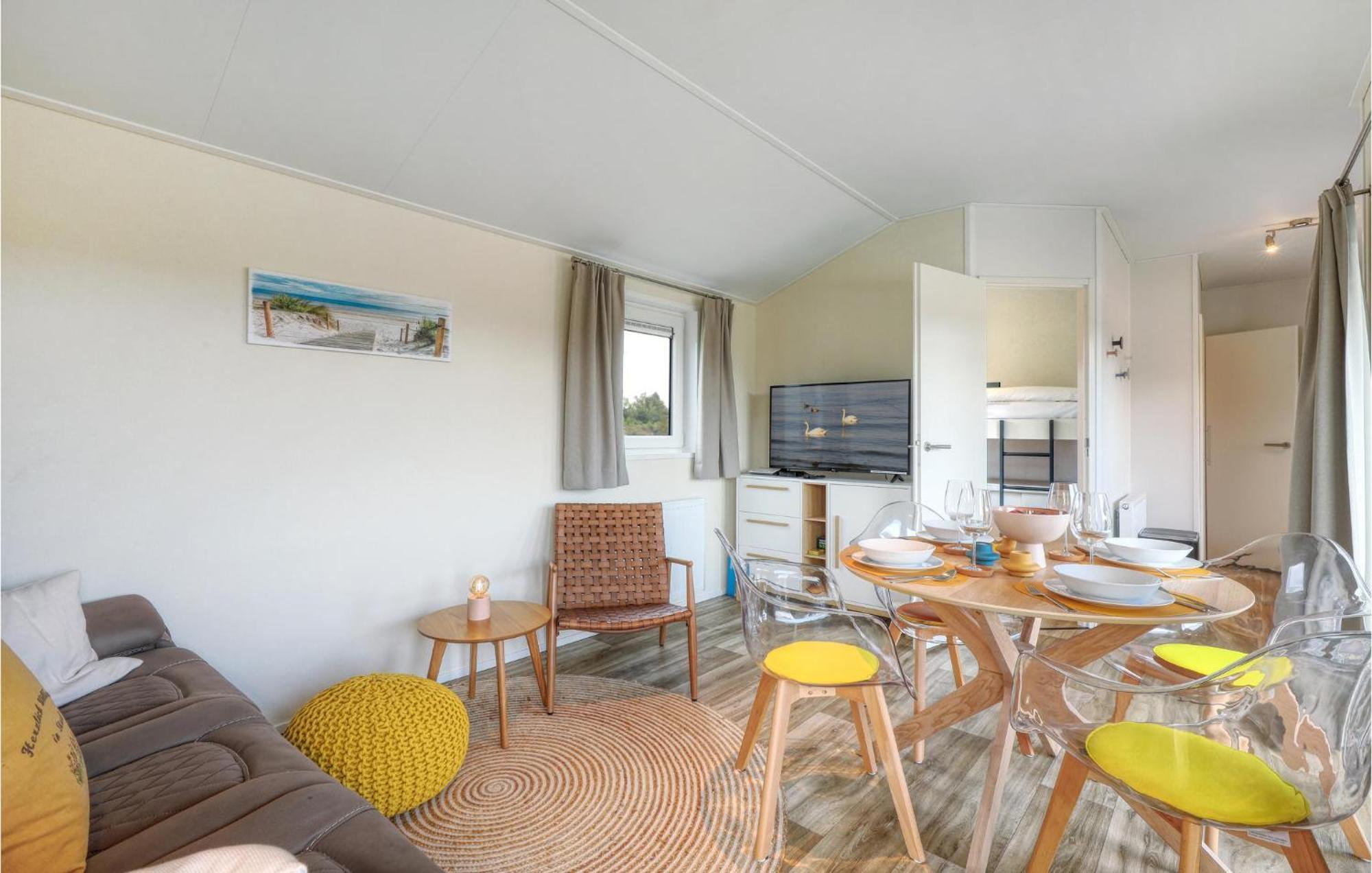 Nice home in Süsel with WiFi&2 Bedrooms Susel Exterior foto